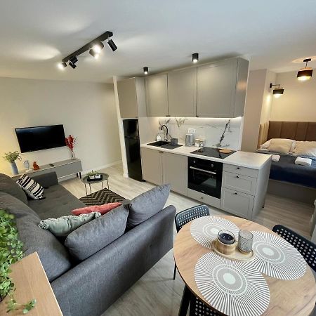 Piekny Przytulny Apartament - Blisko Akwenu Wodnego Радом Екстериор снимка